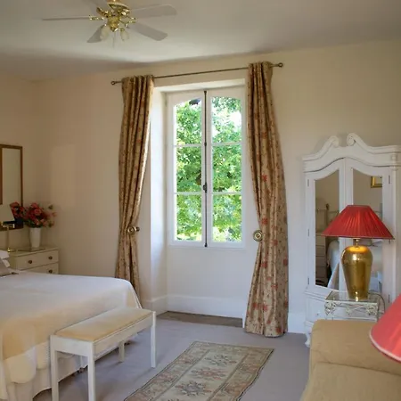 Sleeps 9 Pool Wifi * Monpazier