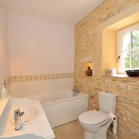 Sleeps 9 Pool Wifi * Monpazier